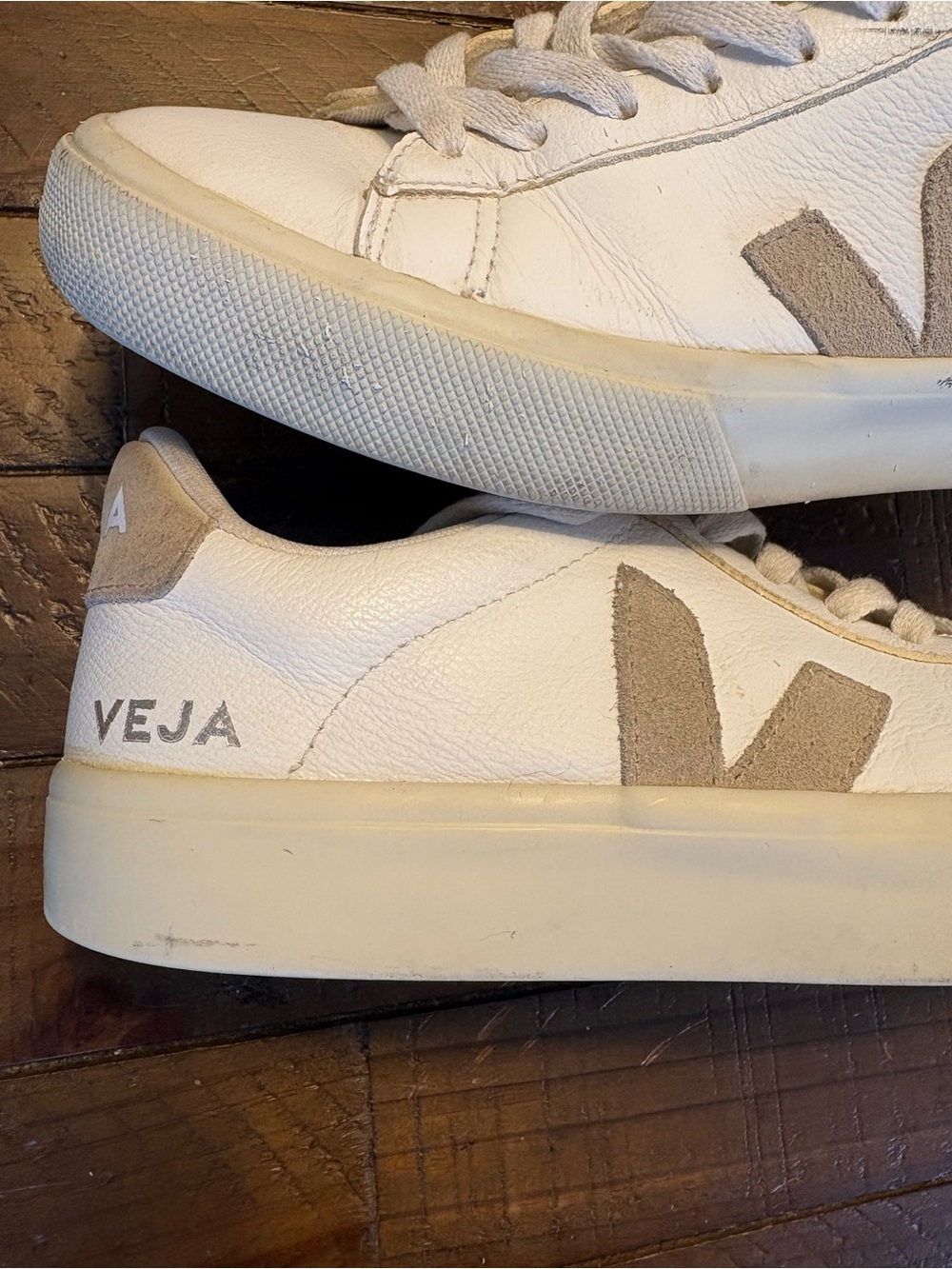 Veja White campoSneakers with Beige suede Accents Women's 6.5 - Picture 2 of 9